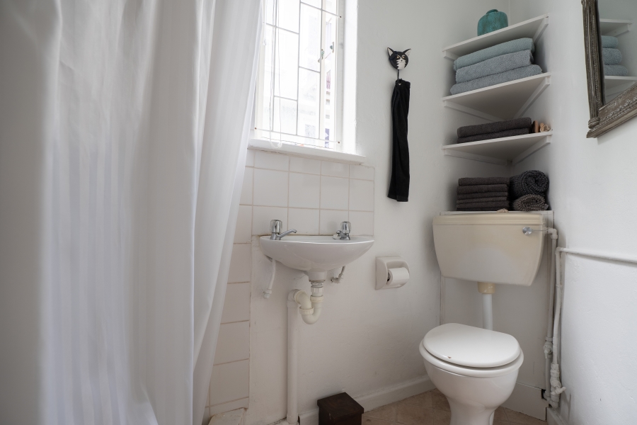 2 Bedroom Property for Sale in Fish Hoek Western Cape